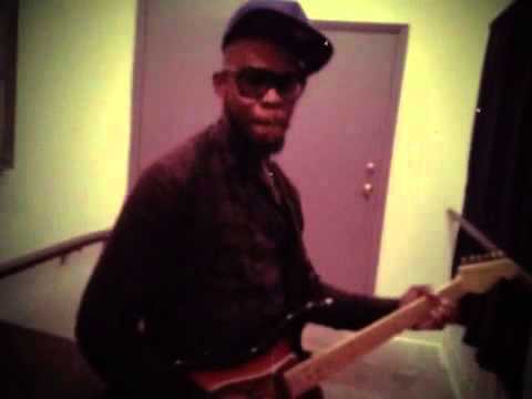 Eric Muh F#~•% Walls !!!