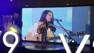Izzeah - Performing Sm Cebu Full video/ Vivo V9 mall tour