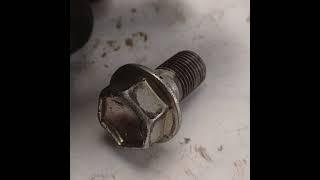 Vídeo de Parafuso Volante Magneto Suzuki Srad 750 2007 2008 2009 2010