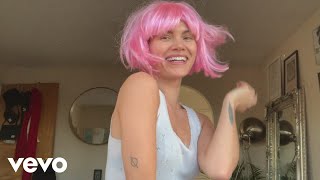 Sinead Harnett - Quarantine Queen