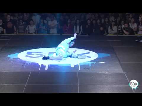 SDK ASIA 2016 TOP8 - Hip Hop 1on1 - Lion Kei Vs Cowba