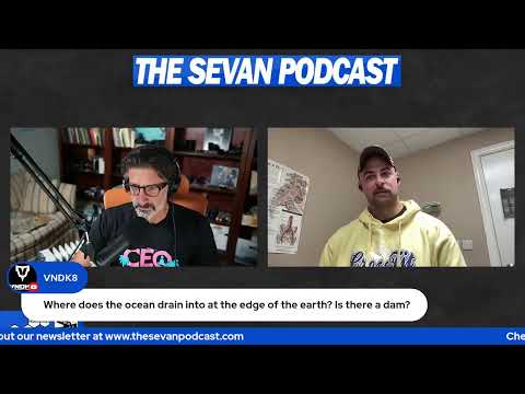 #713 Mikkel Bertelsen | 2022 Survivor Champion and Mega Game Board Inventor - Klask