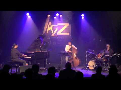 Jérémie Ternoy trio à Jazz à Véd'A: chanson