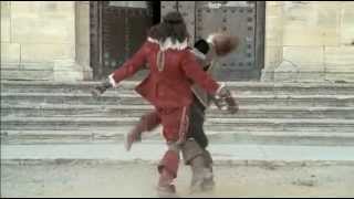 Download lagu The Four Musketeers(1974) - D'Artagnan vs. Comte de Rochefort mp3