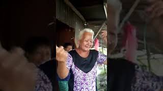 Download lagu Iban lucu mp3 Download lagu Iban lucu mp3