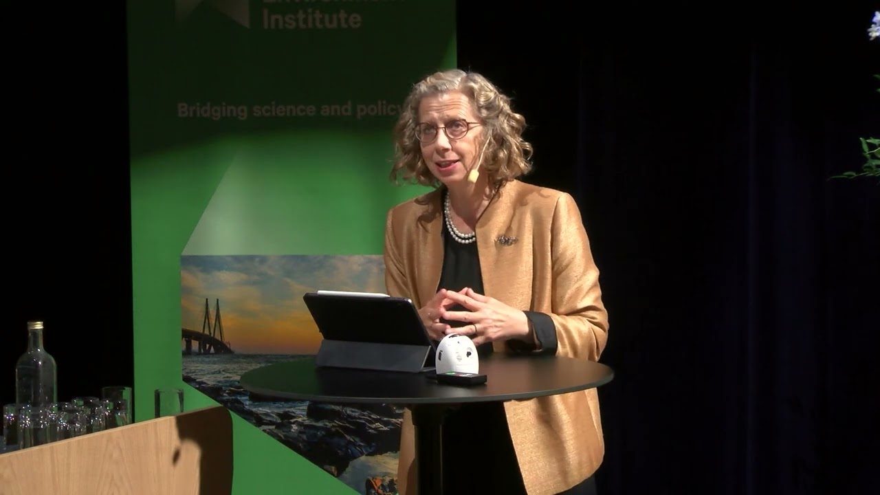 The role of science in the transformation to a more sustainable world
