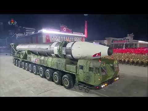 Confira o "super monstro" exibido pela Coreia do Norte em desfile