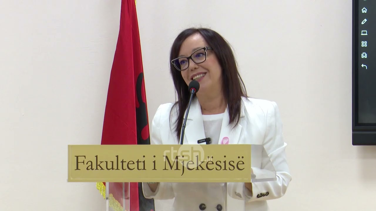 Nga ëndrra në realitet, studentët e rinj të mjekësisë veshin bluzat e bardha