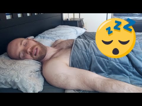 I Try A Weighted Blanket For 30 Nights To Improve My Sleep