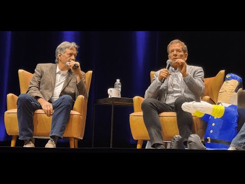 Robert Hays and David Zucker discuss 80's classic, "AIRPLANE!" in candid conversation; 2025