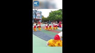 Download lagu Lovely children learn lion dance in China's Zhongshan mp3