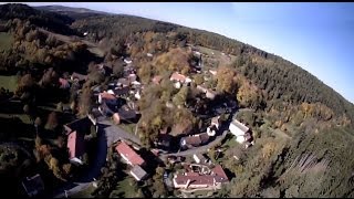 preview picture of video 'Talmberk z RC, vysoký let nad lesem / RC high fly'