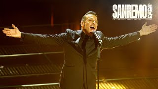 Sanremo 2025 - Francesco Gabbani canta &quot;Viva la vita&quot;