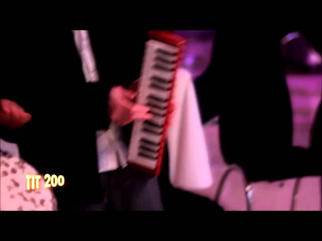 קליפ נגינה ליד כסא כלה של אילן דמרי (המדרגות) ולהקת 200 זוז