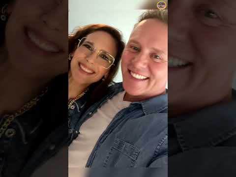 Luis Miguel sang his song "Let's Play" to Lorenzo Antonio.