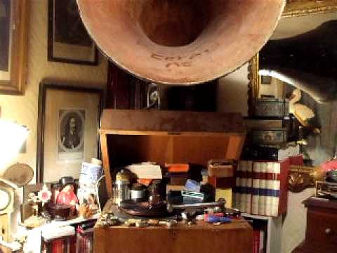 "Valse Hilda" (Doerr) Saxophone Solo by Clyde Doerr C 1922