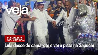 Download lagu Lula desce do camarote e vai à pista na Sapucaí mp3