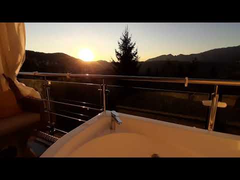 Camera cu Jacuzzi pe Terasa Camerei