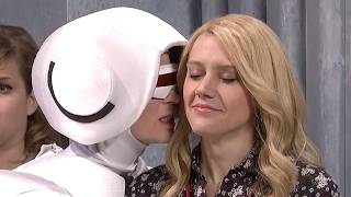 SNL Hosts Making the Cast BREAK for 6 Minutes Straight