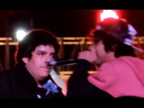 AUDAZ vs RACKY - Cuartos - Batalla de Gallos Red Bull Perú 2014 (1080p)