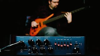 Alpha � Omega 900 Guide by Chris Kollias