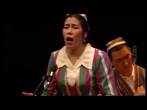 Munojat Yo'lchiyeva concert, 1999 - Théâtre de la Ville, Paris, France