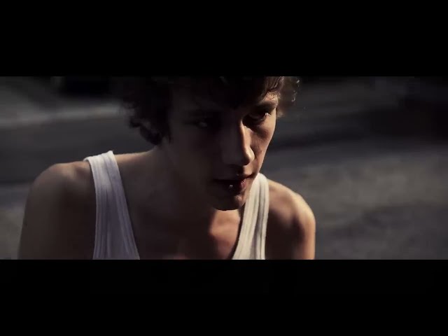 Video zu 'Barfuss Am Klavier' ansehen