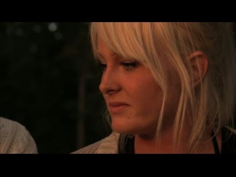 Fanny berättar för Fredrik att hon känner sig utanför - Bonde söker fru (TV4)