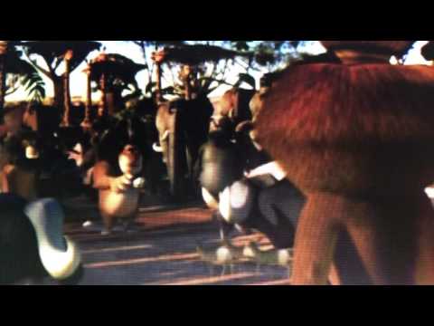 Madagascar Escape 2 Africa. Makunga makes fun of Alex