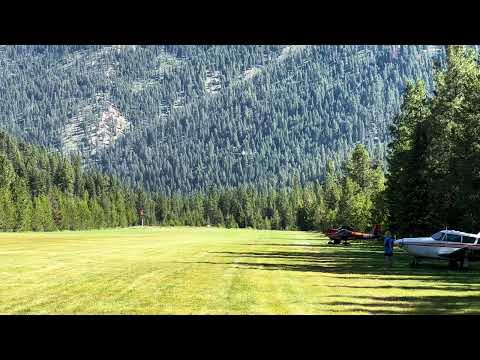 PC-12 Landing at Johnson Creek - outside view