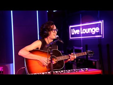 The 1975 - What Makes You Beautiful in the Live Lounge