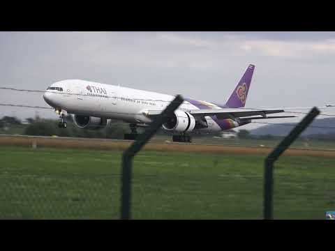 BOEING 777-3D7(ER), THAI AIRWAYS from Bangkok