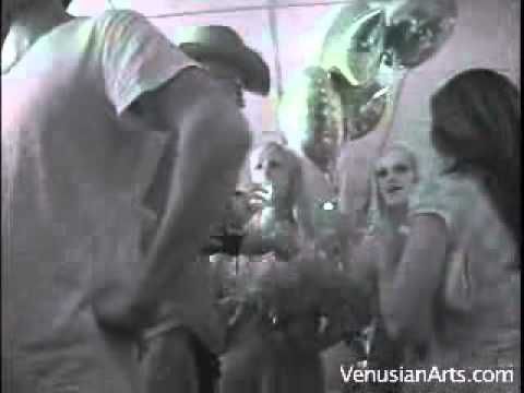 Live In-field Footage of Mystery - PUA Training