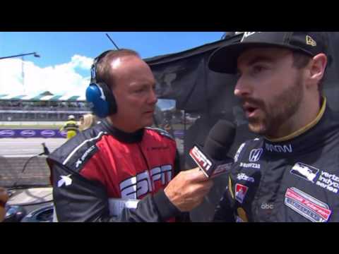 2016 Indycar Detroit Grand Prix (Race 2) - Turn 1 Crash at the Start