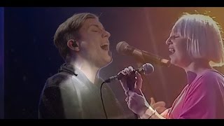 Loïc Nottet et Sia "Breathe me": Duo improbable