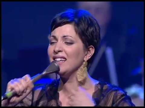 Alfama - MADREDEUS & Flemish Radio Orchestra - EUFORIA (LIVE) (2002)