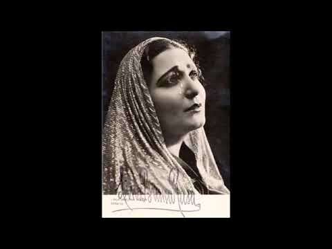 COORDINATED CHEST VOICE: strong head voice/ strong middle voice   (FEMALE VOICE)