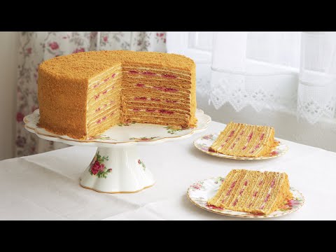 MEDOVIK - RUSSIAN HONEY CAKE