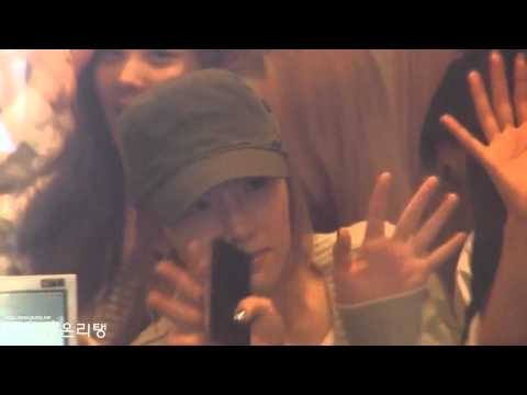 111107 SNSD Taeyeon - Ending @ ChoiHwaJung Radio [fancam]