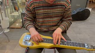 Video thumbnail for 1950 Fender Champ lapsteel by Oscar Guitars