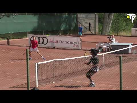Simon Yitbarek med Svensk Tennis sjukaste boll (!)