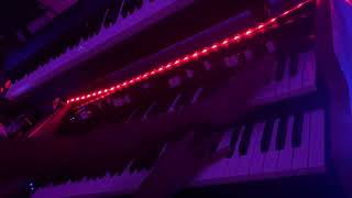 Video thumbnail for Viscount Legend Live Organ with NO LESLIE… this thing is a beast by Sediq Simons The Hammond Organist