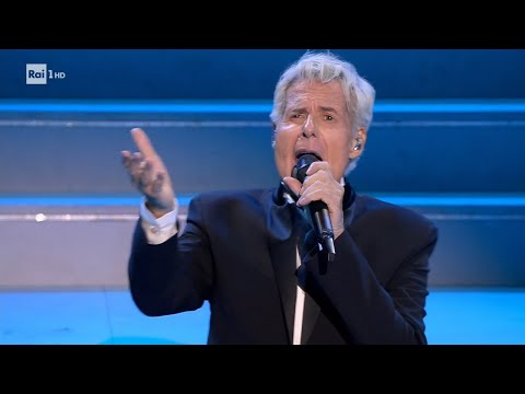 Strada facendo - Claudio Baglioni - Live al Foro Italico - A TUTTO CUORE - Rai 1