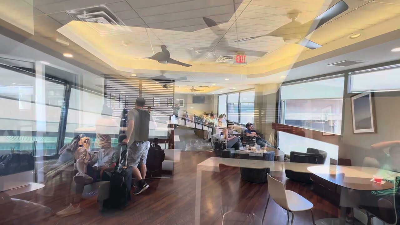 Hawaiian Airlines Premier Club Lounge thumbnail
