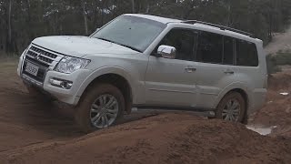 2017 Mitsubishi Pajero DID V6 exterior photo 2