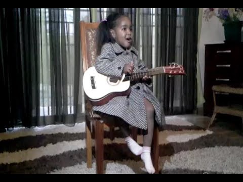 Shanah singing "Anointing" at 4 years old
