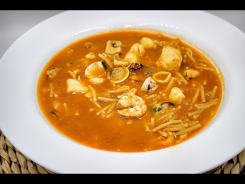 Sopa de pescado y marisco con fideos, receta facil y rapida