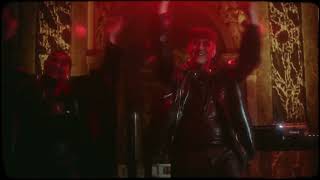 Video zu 'Halo' ansehen