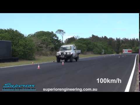 Toyota Landcruiser 79 Series Lane Change Test 100km/h