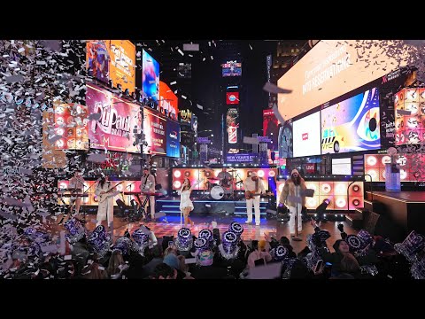 Maren Morris and Dick Clark's New Year's Rockin' Eve